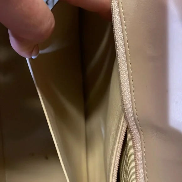 Chanel jumbo single flap bought at Yoogie’s Closet had it cleaned touched up - Picture 7 of 15